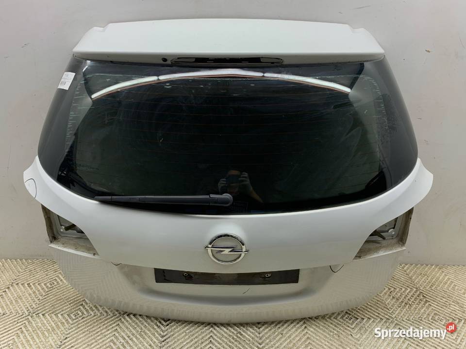KLAPA TYŁ OPEL ASTRA J Hatchback 0915 Summit