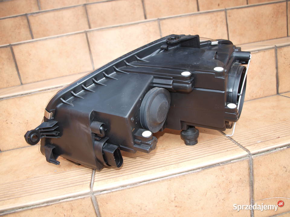 VW Touran I lampa prawa przód zwykła 2006 2010r Kalisz