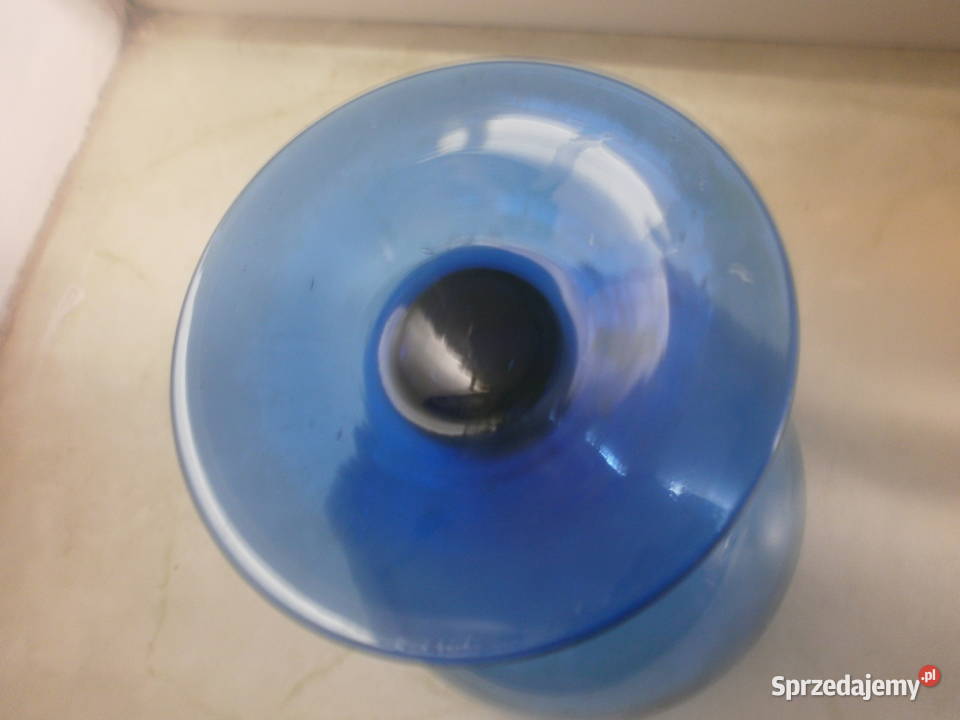 szklana cukiernica niebieska odcienie błękitu Zielona Góra