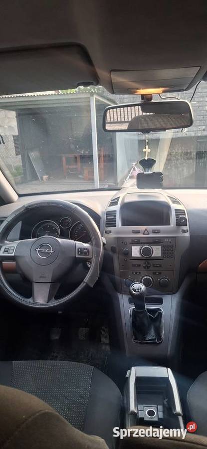 Opel Zafira b 19cdti 120 2005r 1900cm3 Zafira