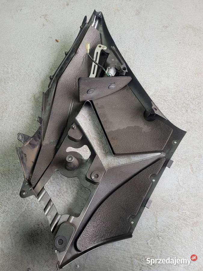 Kawasaki ZZR 1400 owiewka osłona bok plastik