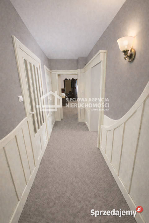 sprzedaży domu wolnostojącego 210m2 Sitno dachówka