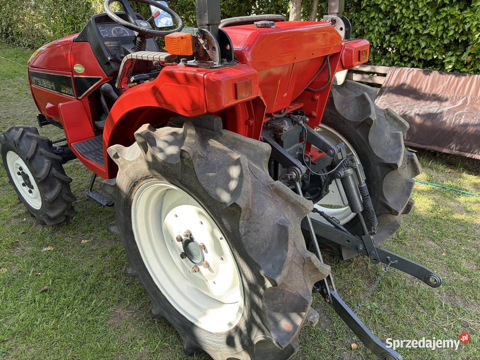 Traktortraktorek Mitsubishi MT205 Skrzynia biegów Manualna