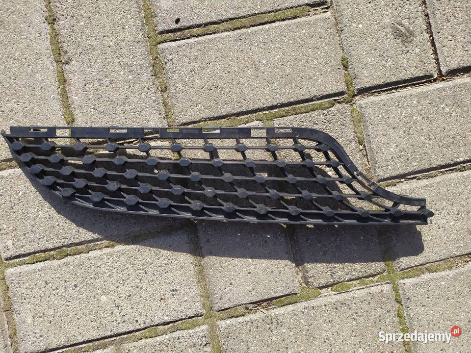 Mercedes cla kratka grill osobowe