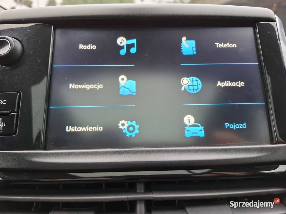 Peugeot 2008 15bluehdi wielofunkcyjna kierownica