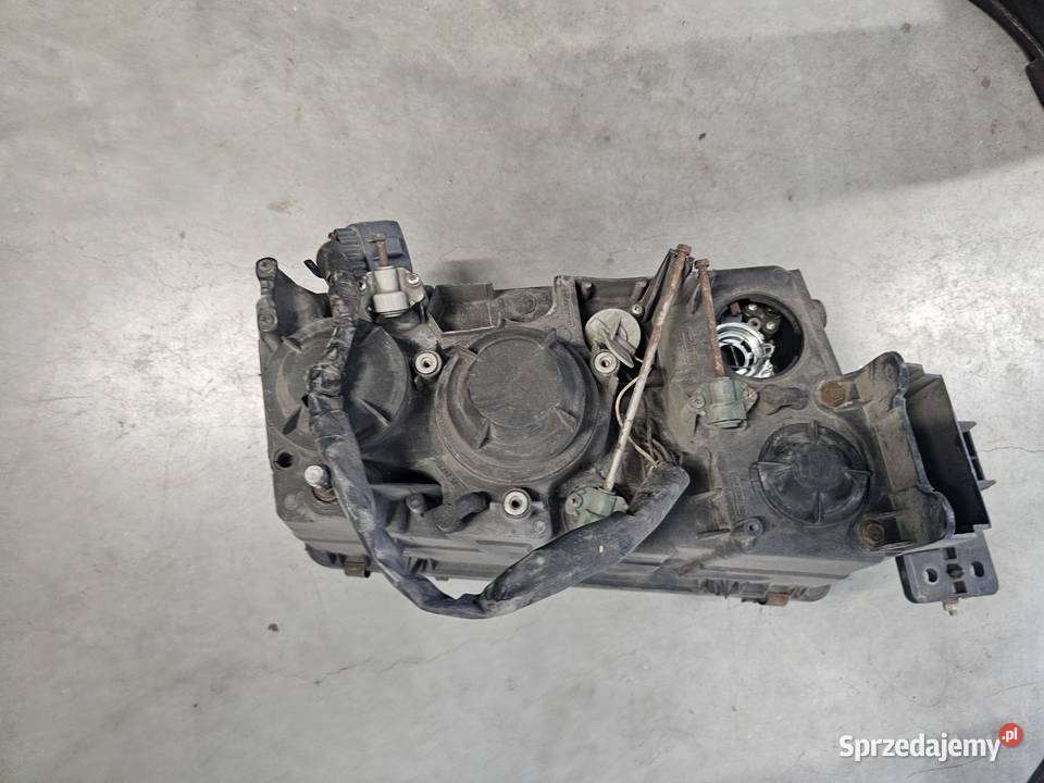 VOLVO FH420 EURO 4 07R Lampa Prawy Przód Kraków sprzedam
