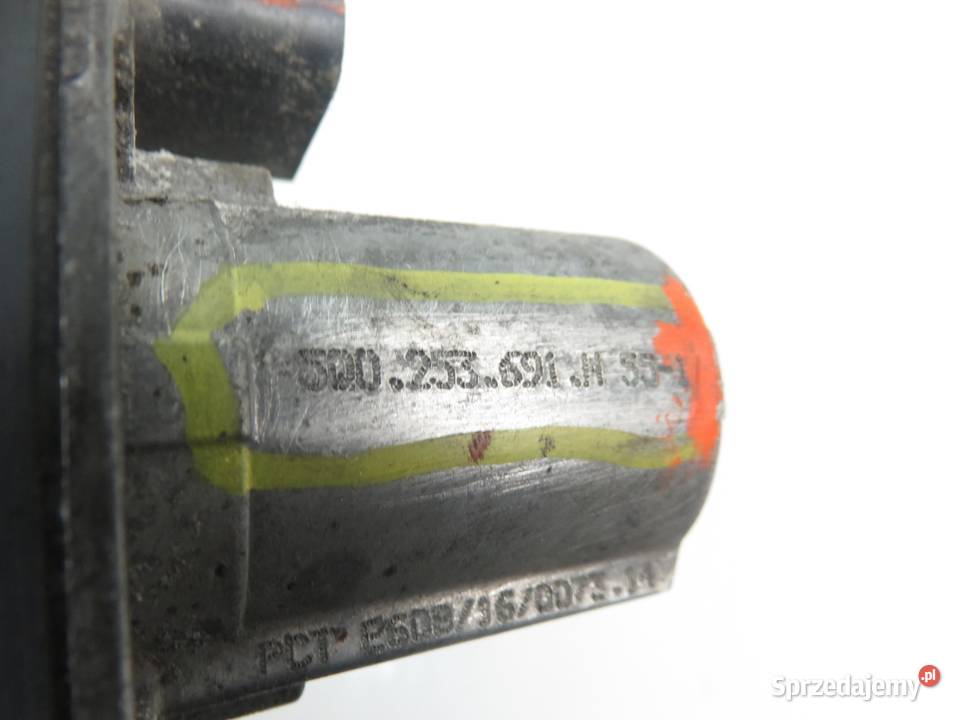 PRZEPUSTNICA VW CADDY IV 20 TDI DFSD 5Q0253691H Przepustnice Przepustnice małopolskie