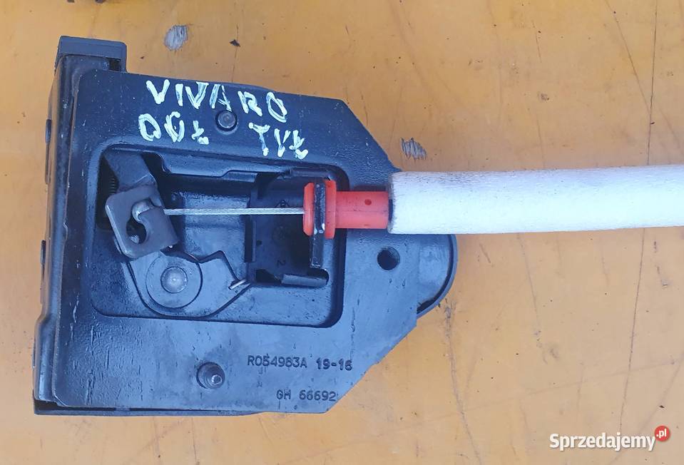 TRAFIC VIVARO III 201420 ZAMEK DRZWI TYŁ GURA dostawcze Radom