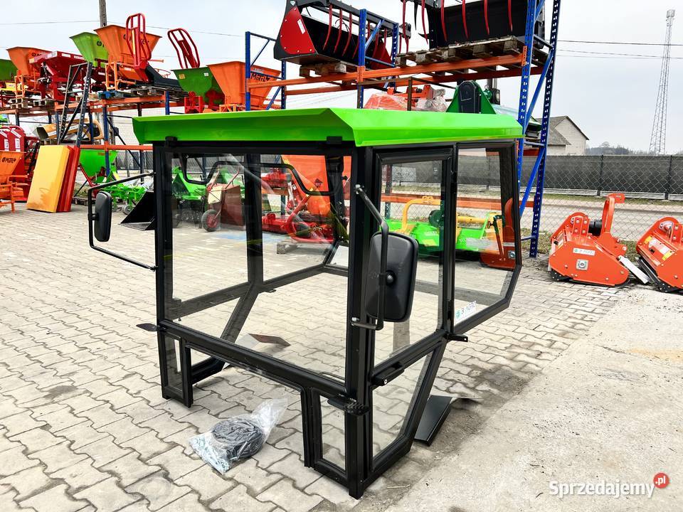 Kabina ciągnikowa Ursus C330 MF235 C360 C330 Części zamienne Głubczyce