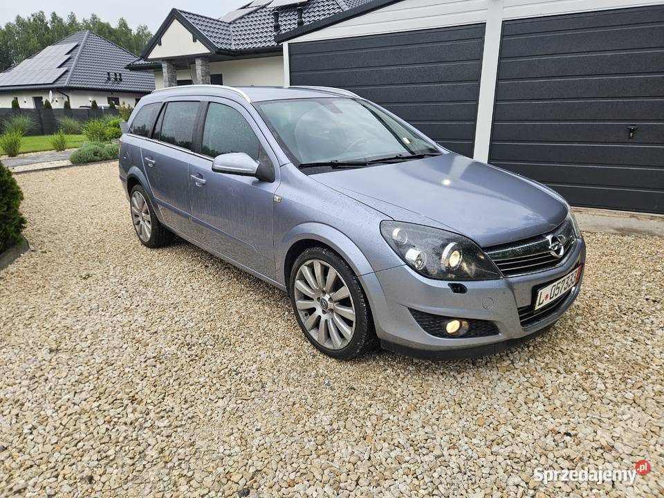 Opel Astra H 2009r 16 115 super stan 115KM Gomunice