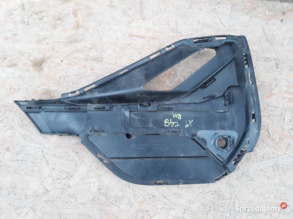 BMW X1 F48 LIFT KRATKA PRAWA ZDERZAKA PRZÓD Międzychód