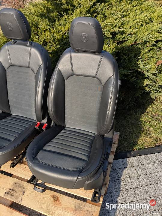 Fotele kanapa tapicerka Alfa Romeo Giulia osobowe Fotele i kanapy Syrynia sprzedam