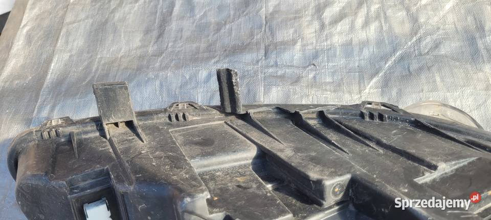 REFLEKTOR LAMPA PRZEDNIA ZWYKŁA LEWA RENAULT Ruda Śląska sprzedam