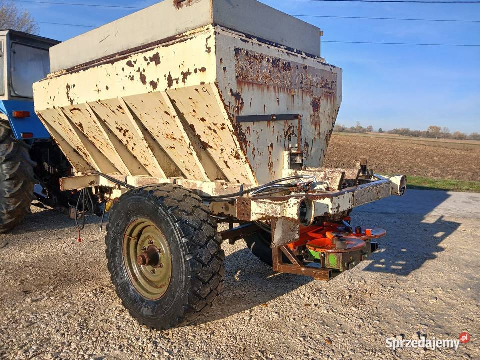 Wapniarka do nawozu z Niemiec Rolnictwo świętokrzyskie Nowy Korczyn