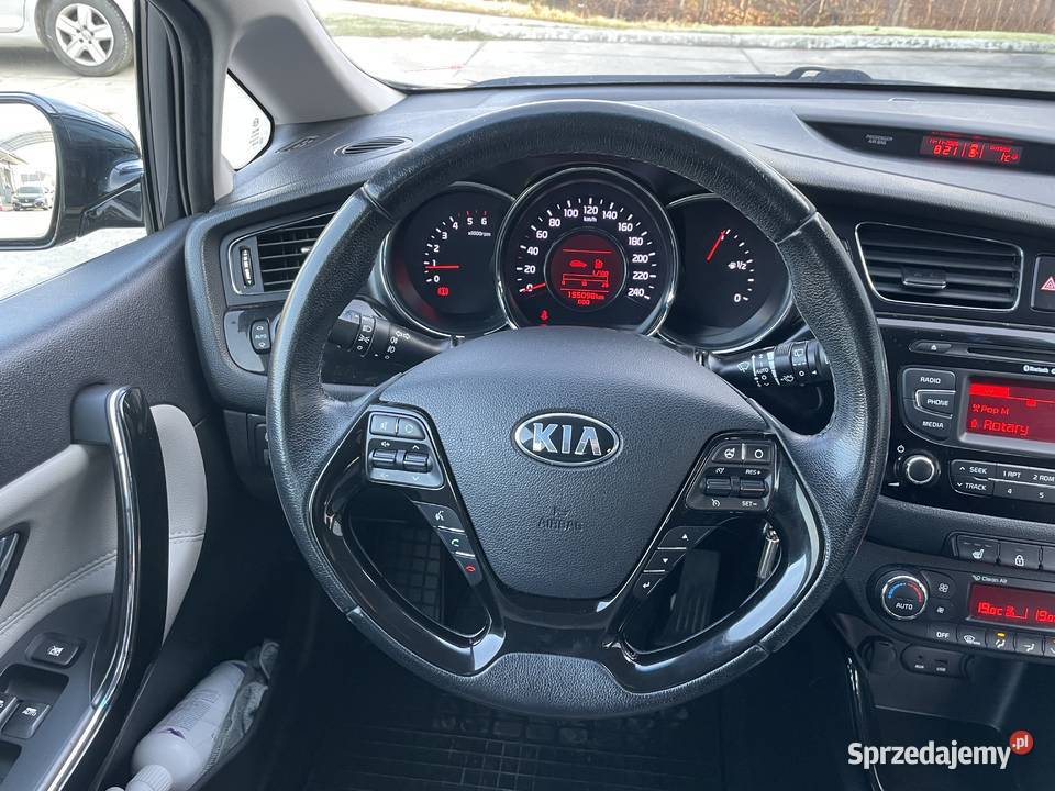 Niski Przebieg Bezwypadkowy Led czujnik parkowania sprzedam