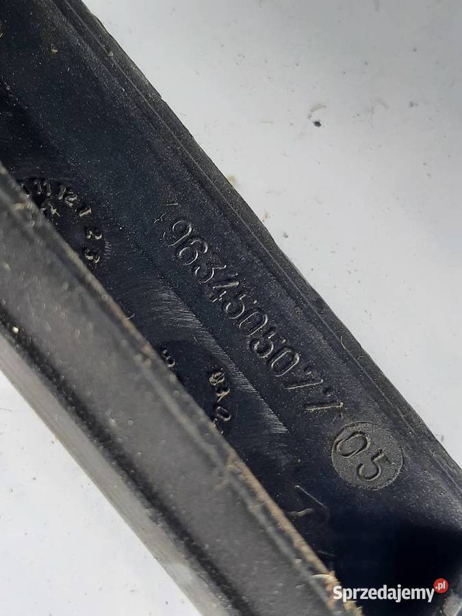 Peugeot 307 OBUDOWA RAMKA RADIA OE 9634505077 osobowe Ksawerów