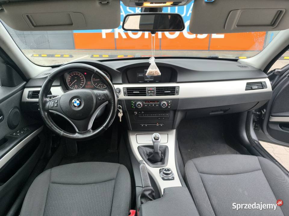 Sprzedam BMW E91 2009r Lift 318D 143 szary