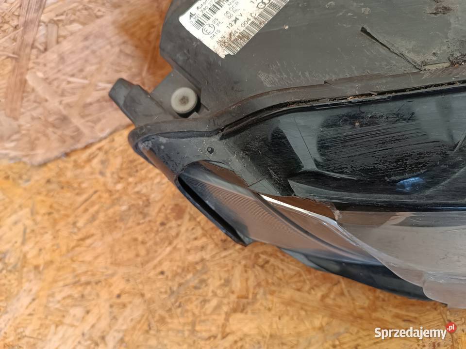 LAMPA PRAWY PRZÓD EU REFLEKTOR 8K0941004 XENON Lampy przednie Nowy Tomyśl