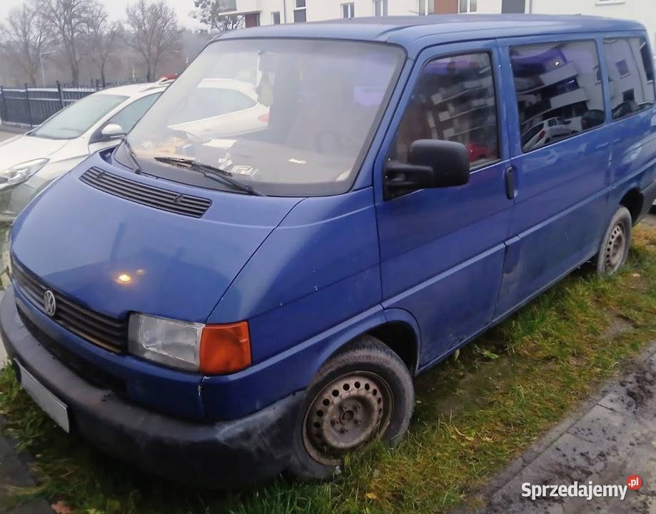 Volkswagen T4 8 osobowy uszkodzony Olsztynek