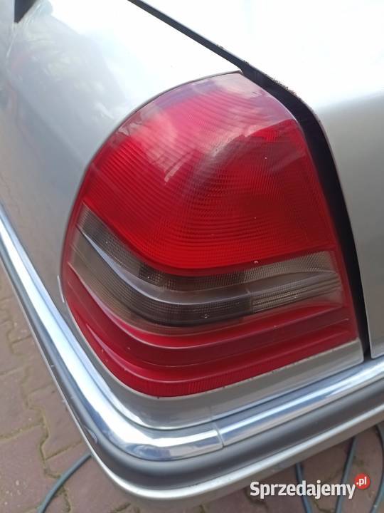 Mercedes W202 lampa tylna sedan Oświetlenie sprzedam
