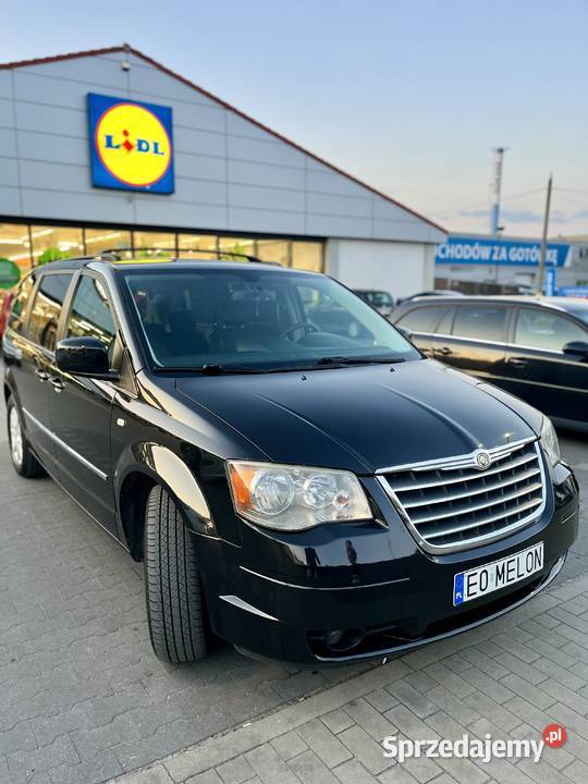 Chrysler Grand Voyager 28 CRD 2010 Stan mocno