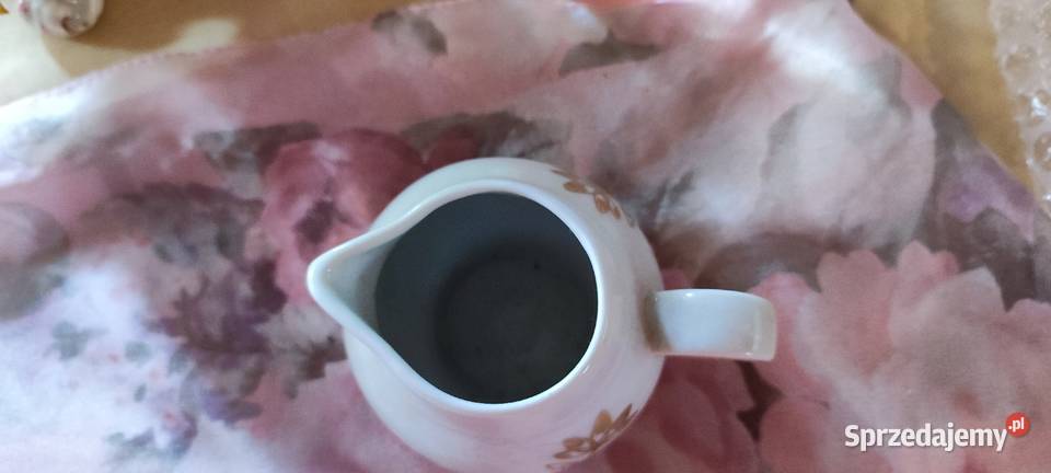 Mały mlecznik porcelana Kahla Turyngia biel Wrocław