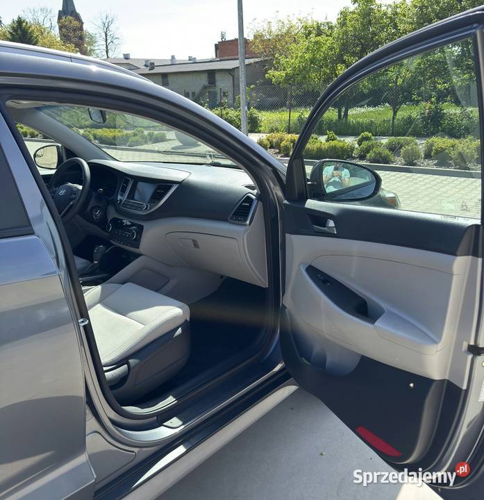 Hyundai Tucson 20 Benzyna Automat SEL Zadbany szary Tucson wielkopolskie Lisków