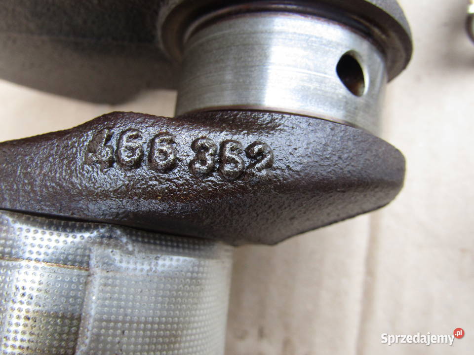 WAŁ KORBOWY OPEL 12 8V R90466352 Mysłaków