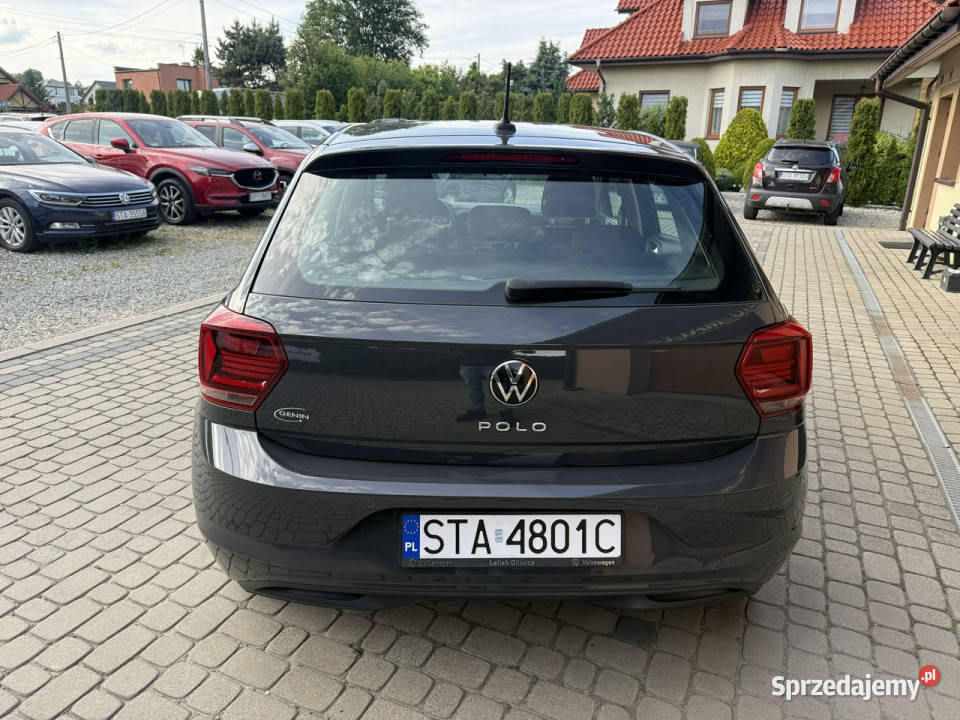 Volkswagen Polo 10 TSI 95 Klimatyzacja CarPlay czujnik parkowania Orzech sprzedam