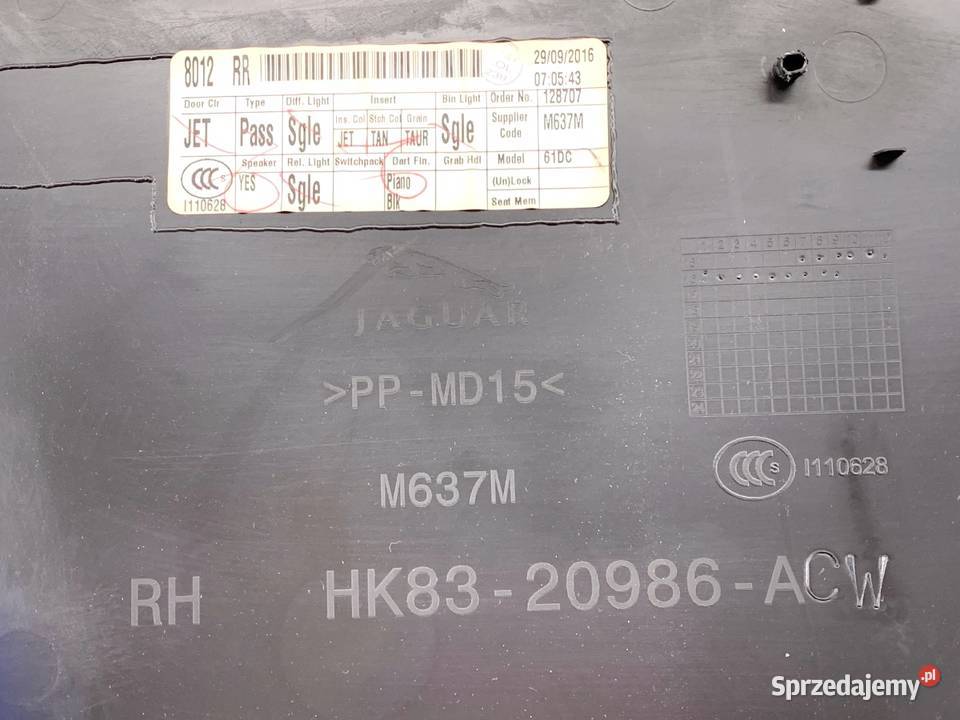 BOCZEK DRZWI PRAWY TYŁ JAGUAR FPACE SUV