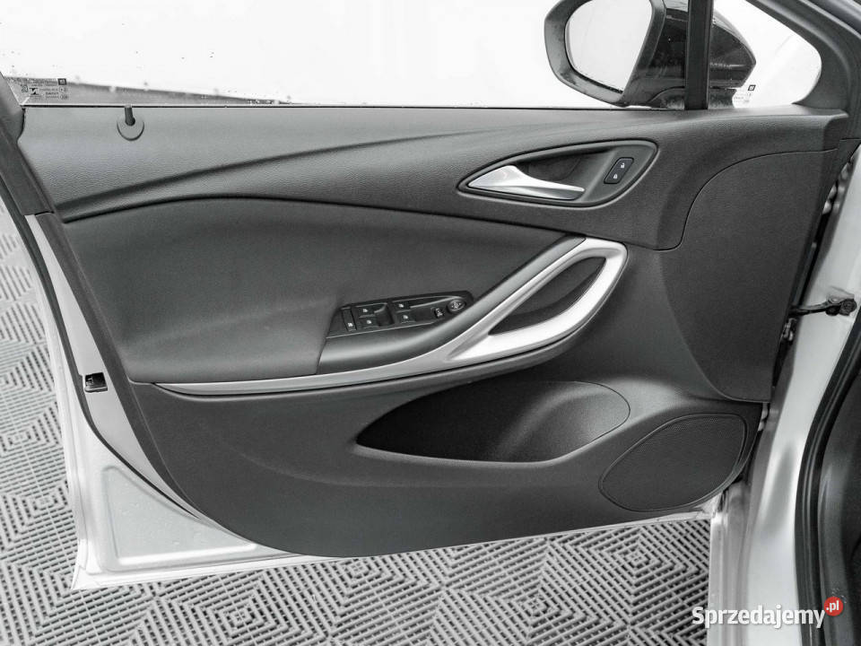 Opel Astra GD247YV12 T Edition 2 stref klima Zarejestrowany w Polsce Pępowo