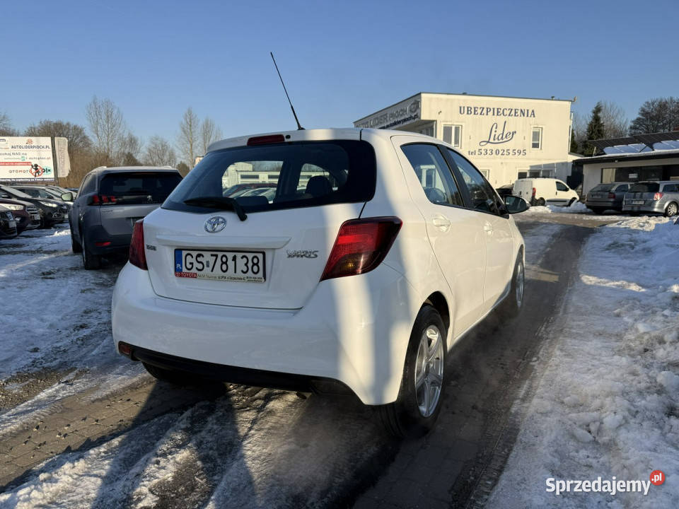 Toyota Yaris Toyota Yaris 2014 13 benzyna Salon biały pomorskie sprzedam