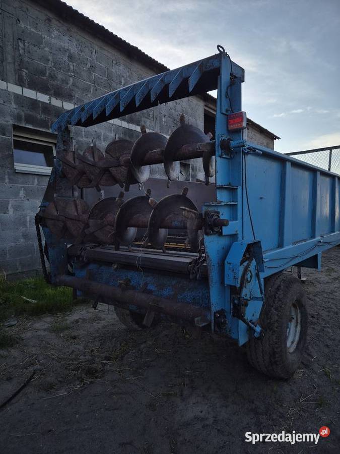 Rozrzutnik 7 ton Koneck