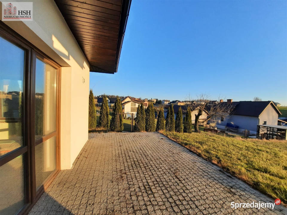 Dom wolnostojący Tomaszowice 2751m2 3 piętra i więcej