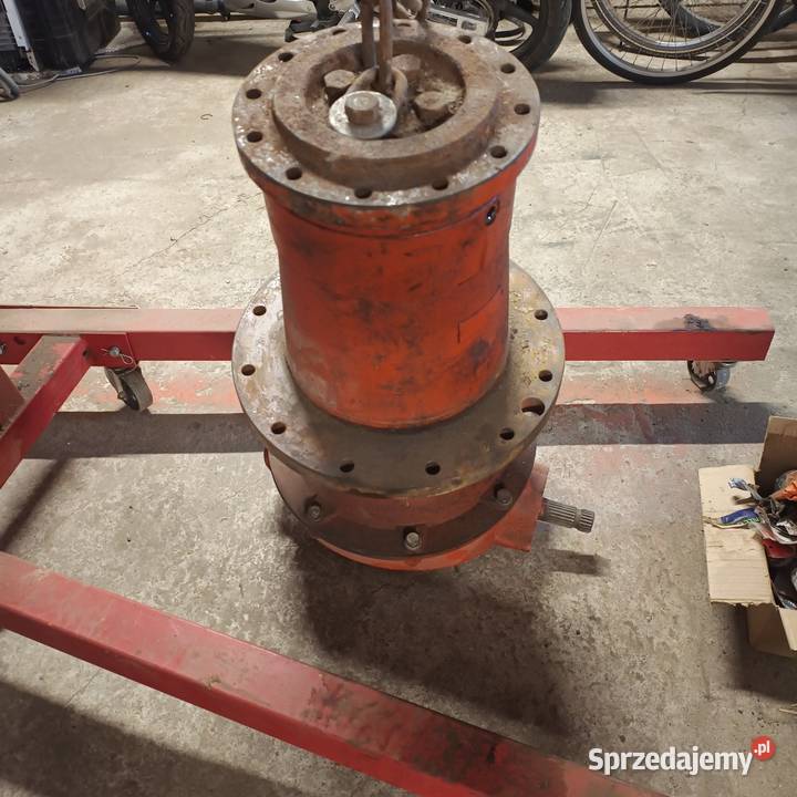 Przekładnia paszowozu na części Irządze