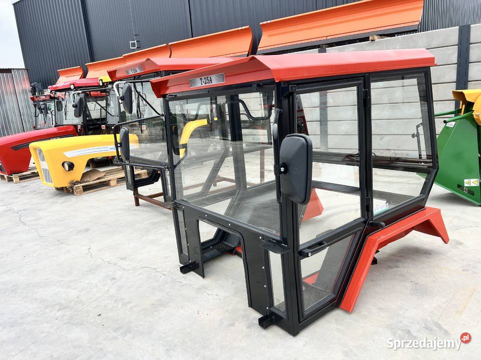 Kabina ciągnikowa Ursus C330 Ursus C360 MF235 Pińczów