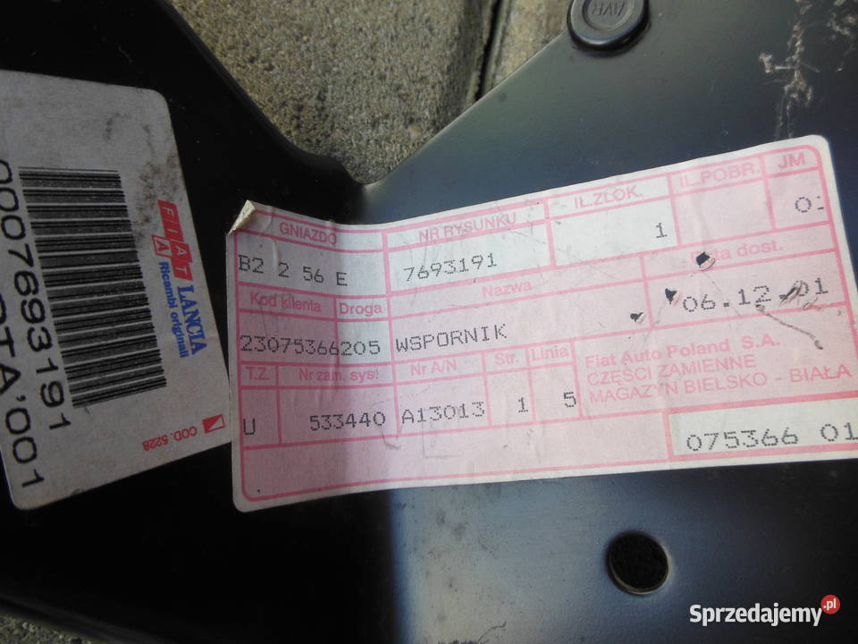 Wspornik miska amortyzatora lewy przód Fiat Uno Kozy