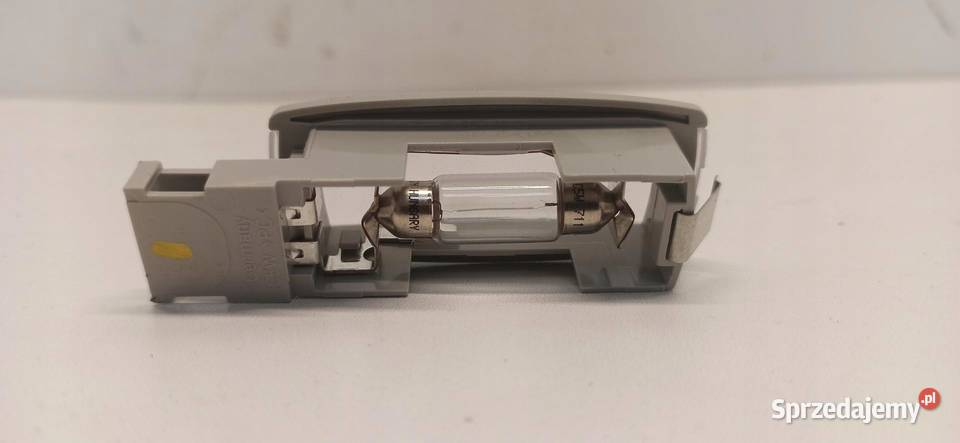 LAMPKA KABINY SKODA KODIAQ 1K0947109