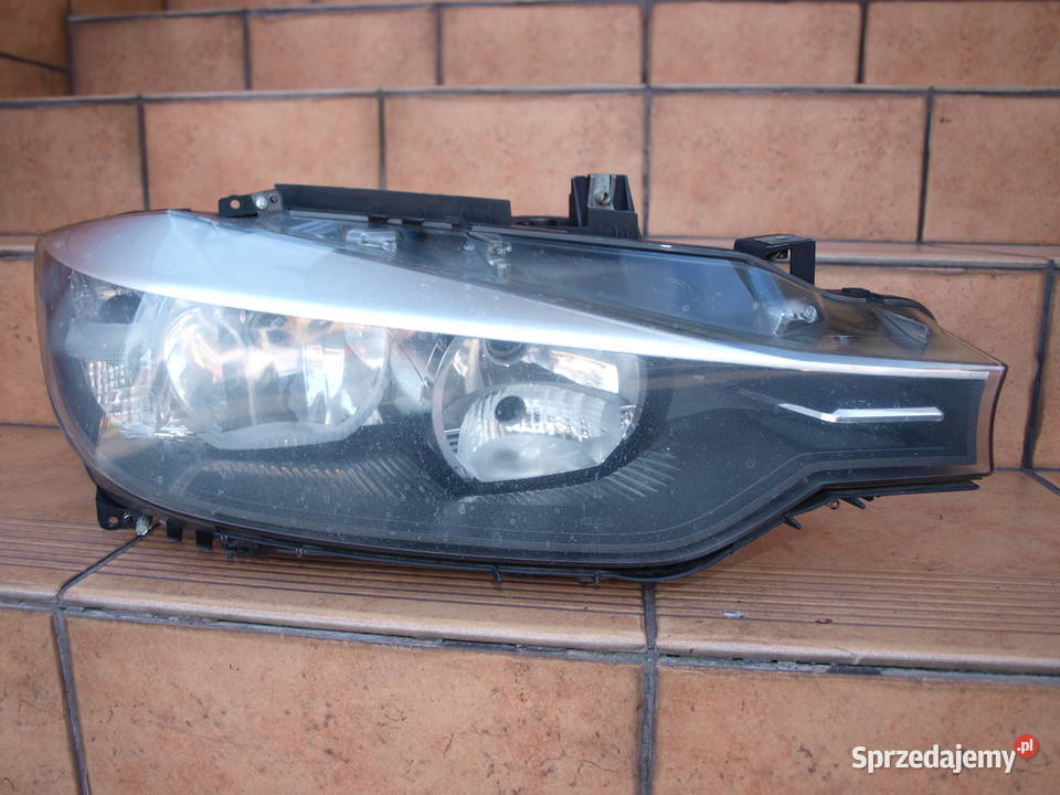 BMW 3 F30 F31 lampa prawa przód zwykła 2012 prawe Kalisz