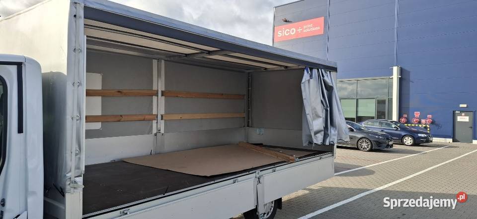 Zabudowa do auta dostawczego skrzynia z plandeką Rabiany