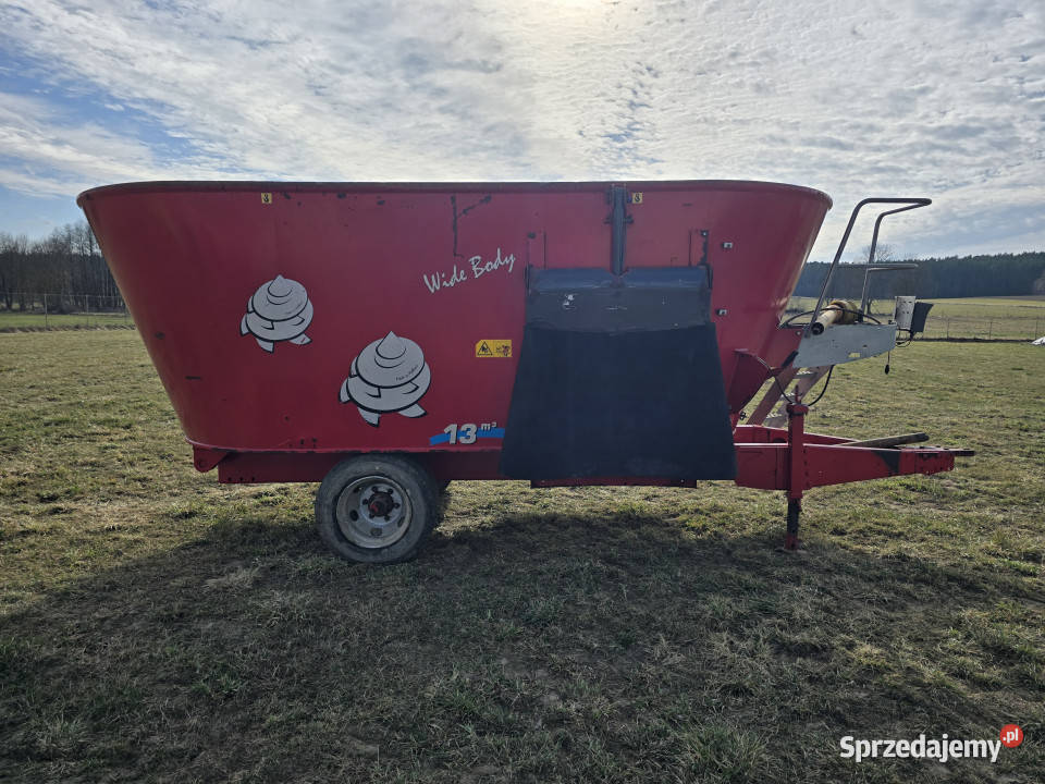 Wóz paszowy PEECON VMW 130 2016 r 13 m3 niski Włosty