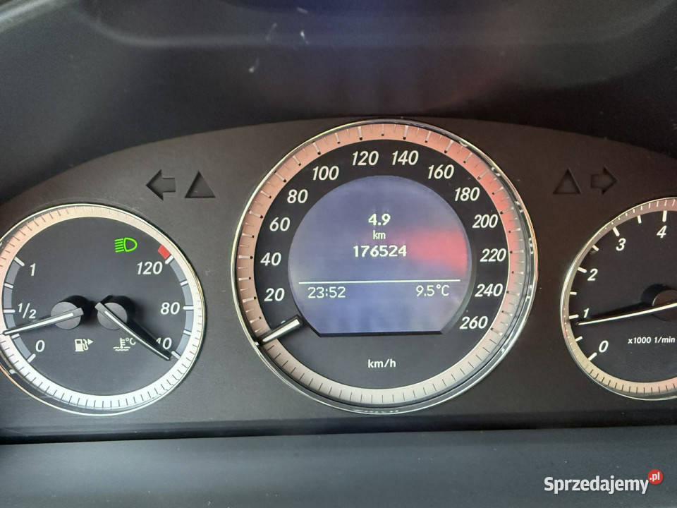 Mercedes C 180 NOWY ROZRZĄD zadbana 100 ogranicznik prędkości wielkopolskie Poznań sprzedam