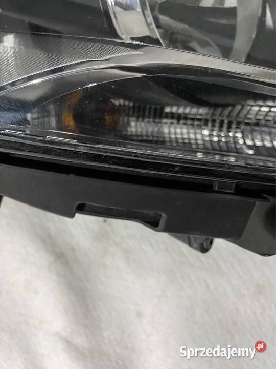 Lampa prawy przód Vw Touran 1015 Jasienica