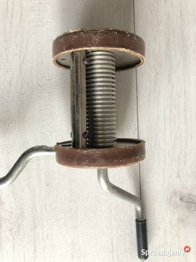 Ręczna maszynka do makaronu z czasów PRL Łódź