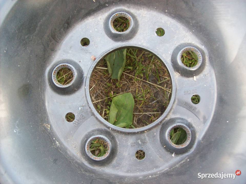BMW 1 Kola felgi stalowe opony zimowe 1955516 Średnica 16" Samochodowe