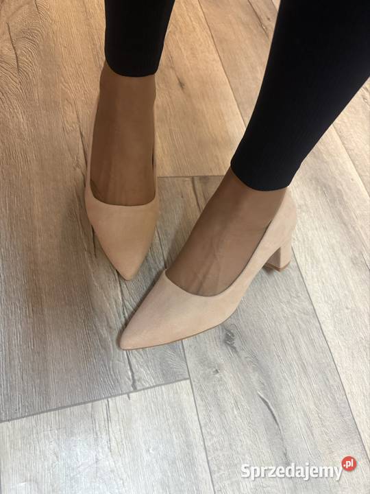 40 Beżowe mega wygodne czółenka wieczorowe Nowe Kraków sprzedam