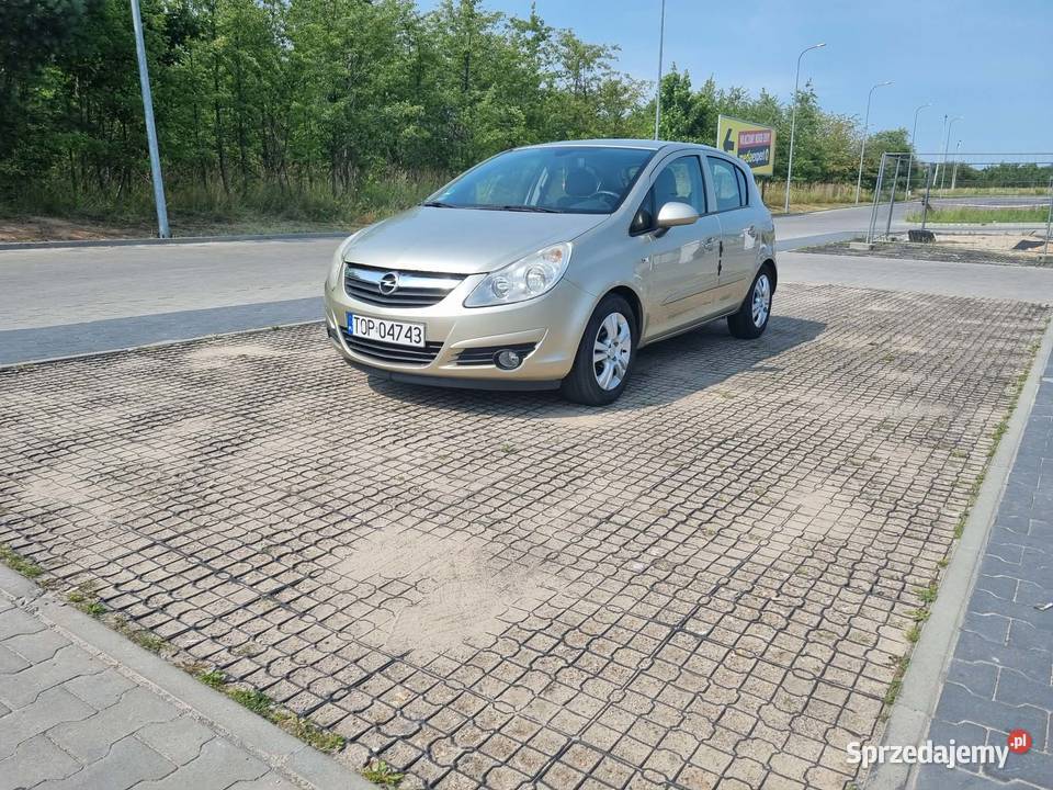 Opel Corsa świętokrzyskie Iwaniska