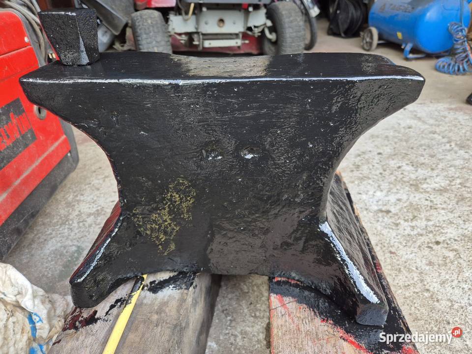 Zabytkowe kowadło szparóg wielkopolskie