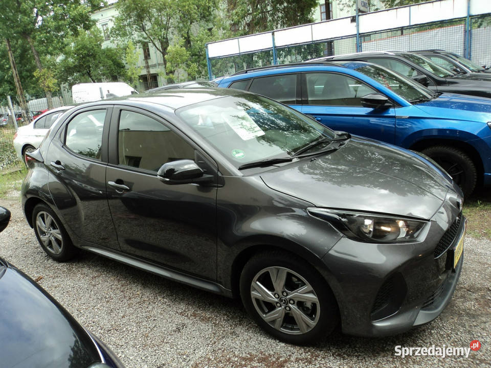 Mazda 2 Hybrid sprzedam ładną nową MAZDE 2 Z lakier metallic Lublin sprzedam