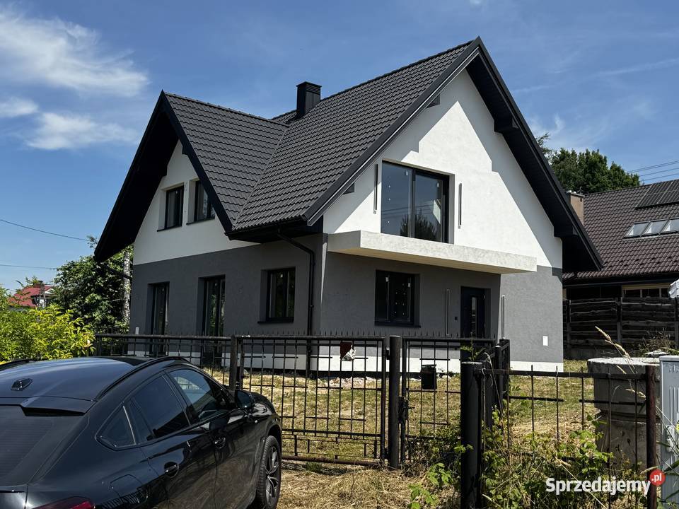 Dom jednorodzinny Czechówka oddany w 2025 stan wolnostojący